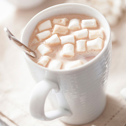 Recette de chocolat chaud et guimauves à base de PediaSure Complete®.