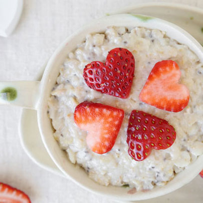 STRAWBERRY OATMEAL